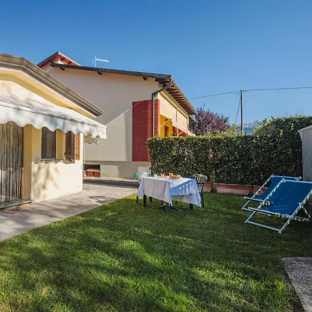 Casetta Mosti By Interhome Holiday home Marina di Massa
